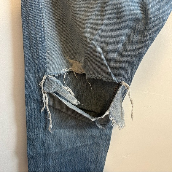 Re/Done • Levi’s Skinny Fit Distressed Jeans - Picture 6 of 7